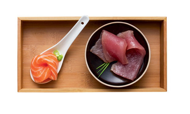 Sashimis de atum e salmão: saiba qual é mais saudável