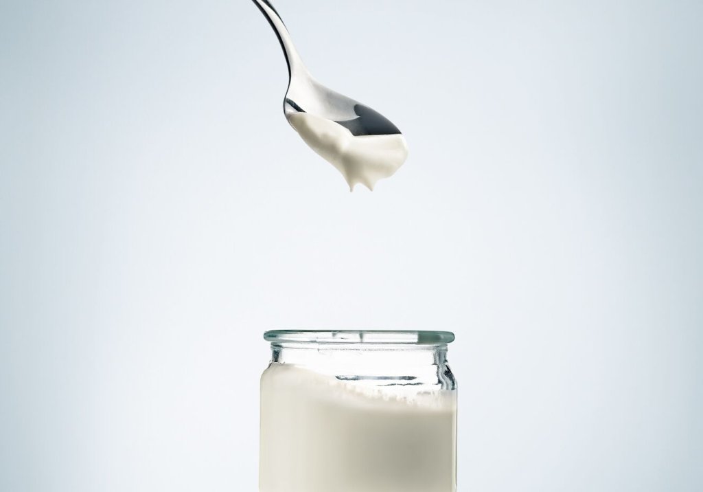 Tomar iogurte protege os ossos, afirma estudo