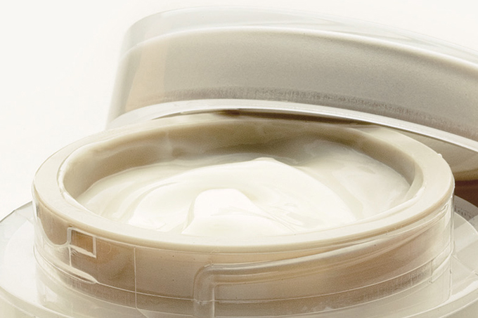 Alisante de cabelo é proibido pela Anvisa