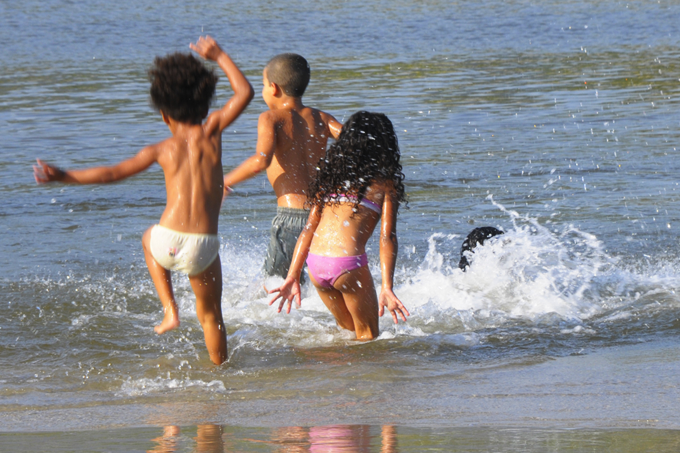 Fotoproteção: por que começar cedo e como resguardar bebês e crianças