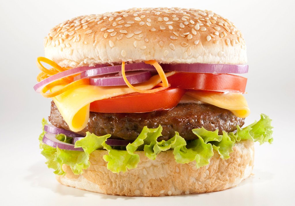 Quanto mais fast-food em uma região, maior é o número de infartos