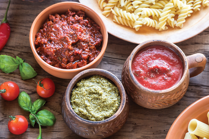 Molho pesto ou bolonhesa: qual é mais nutritivo?