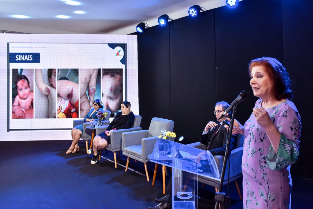 Desafios na Primeira Infância Fórum Nacional de Pessoa com Hemofilia. Desafios na Primeira Infância.