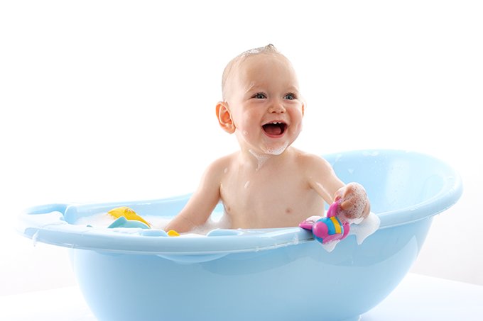 Pele de bebê é sensível: como escolher produtos de higiene para eles