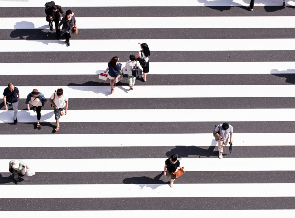 Sorofobia: entenda como a discriminação impacta pessoas que vivem com HIV