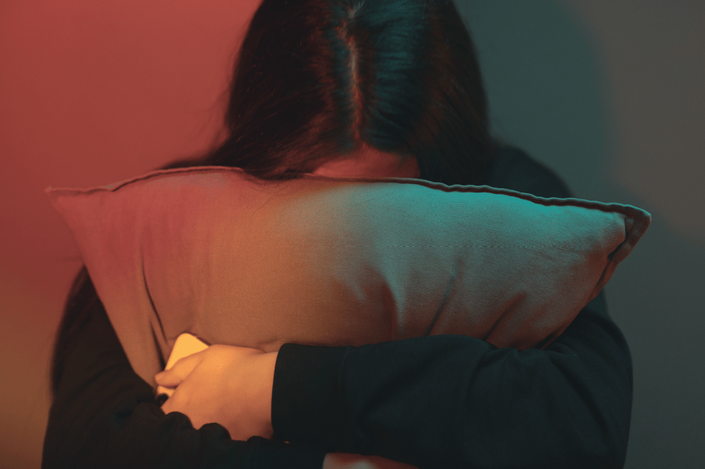 Internações por ansiedade entre adolescentes crescem mais de 800% em uma década