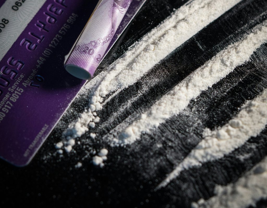 Cocaína: consequências do vício e reabilitação