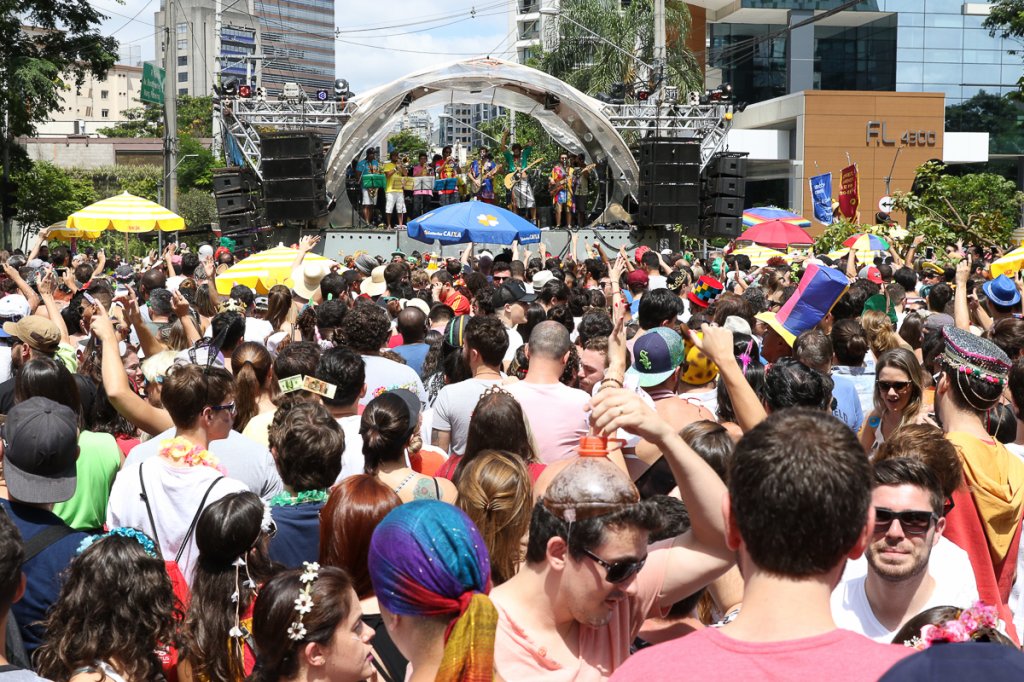 Calorão no Carnaval: 5 dicas para sobreviver aos bloquinhos