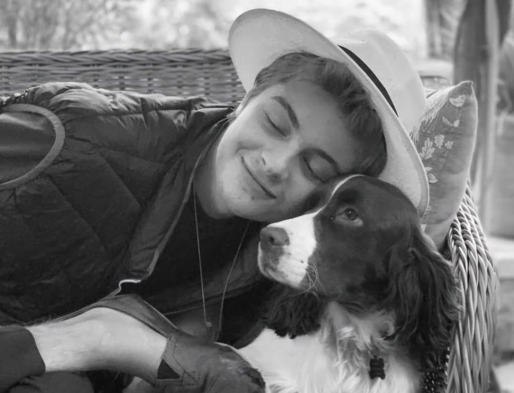 POLG: entenda doença rara que causou a morte de príncipe de 22 anos