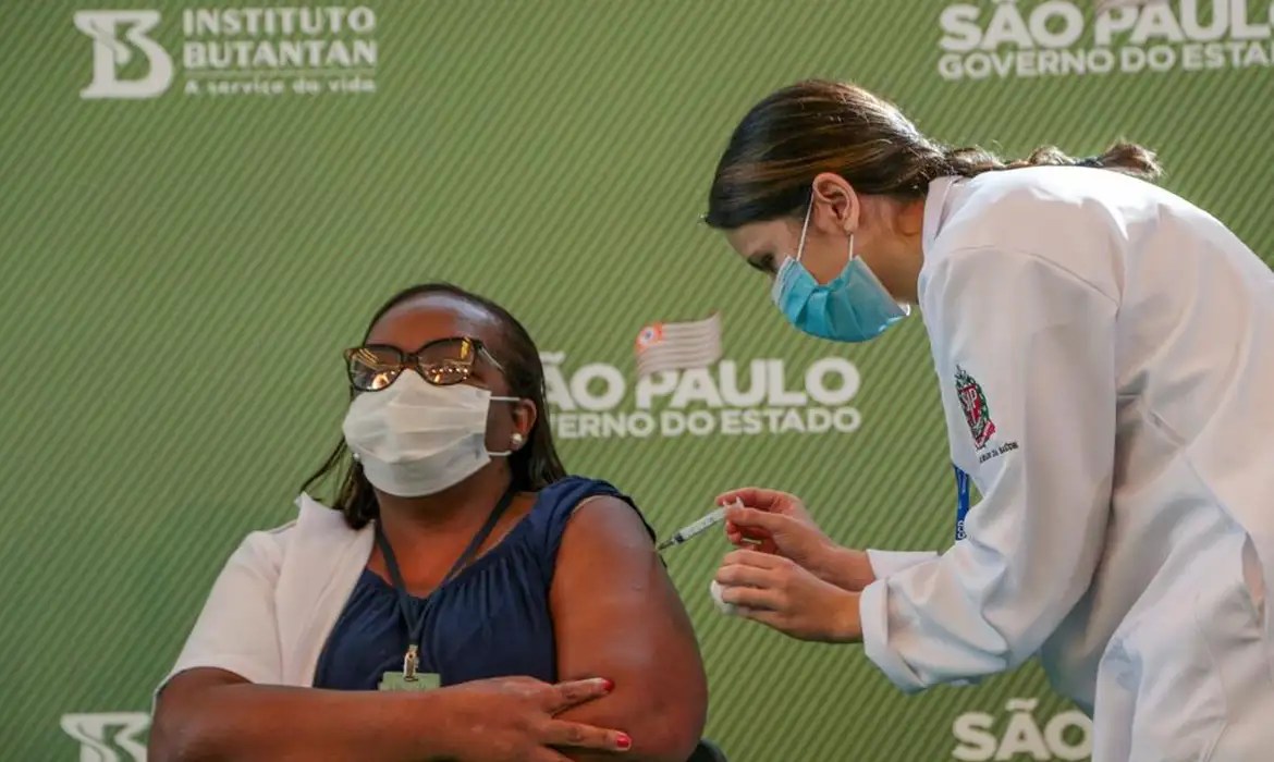 5 anos de covid-19: os legados da pandemia na visão de 7 especialistas