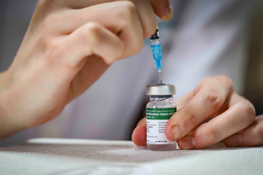 Vacina contra gripe na rede particular é melhor que opção do SUS?