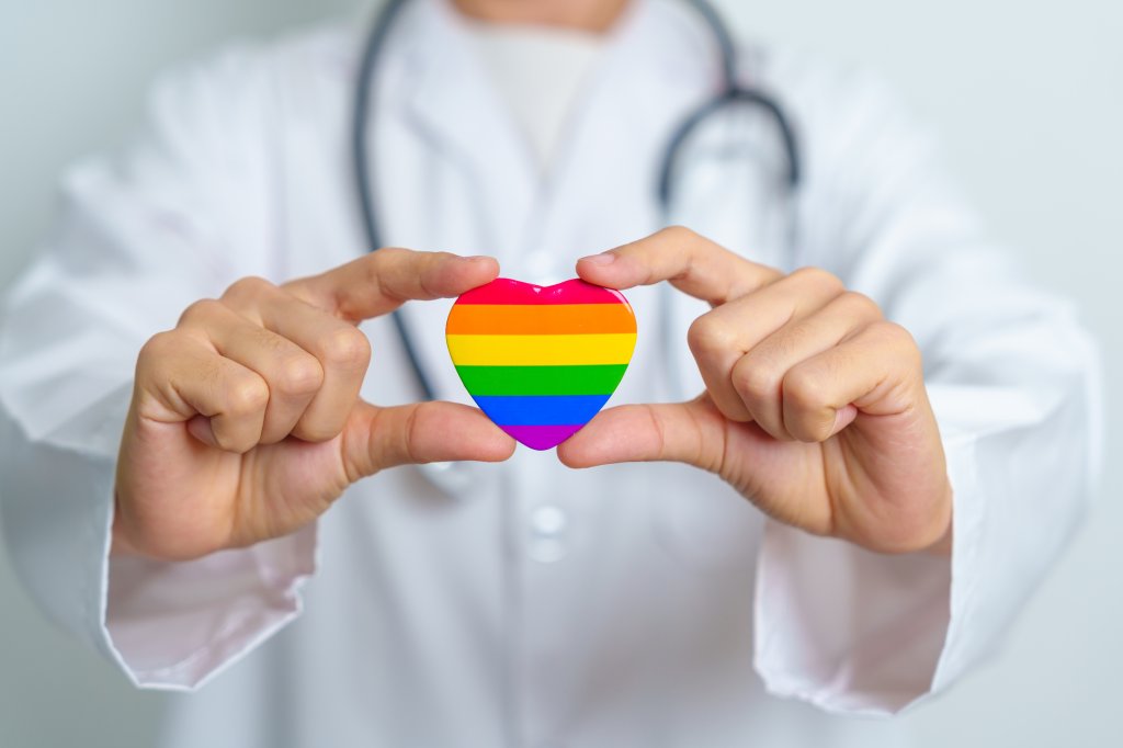 O que a parada do Orgulho LGBT+ tem a ver com doenças cardiovasculares?