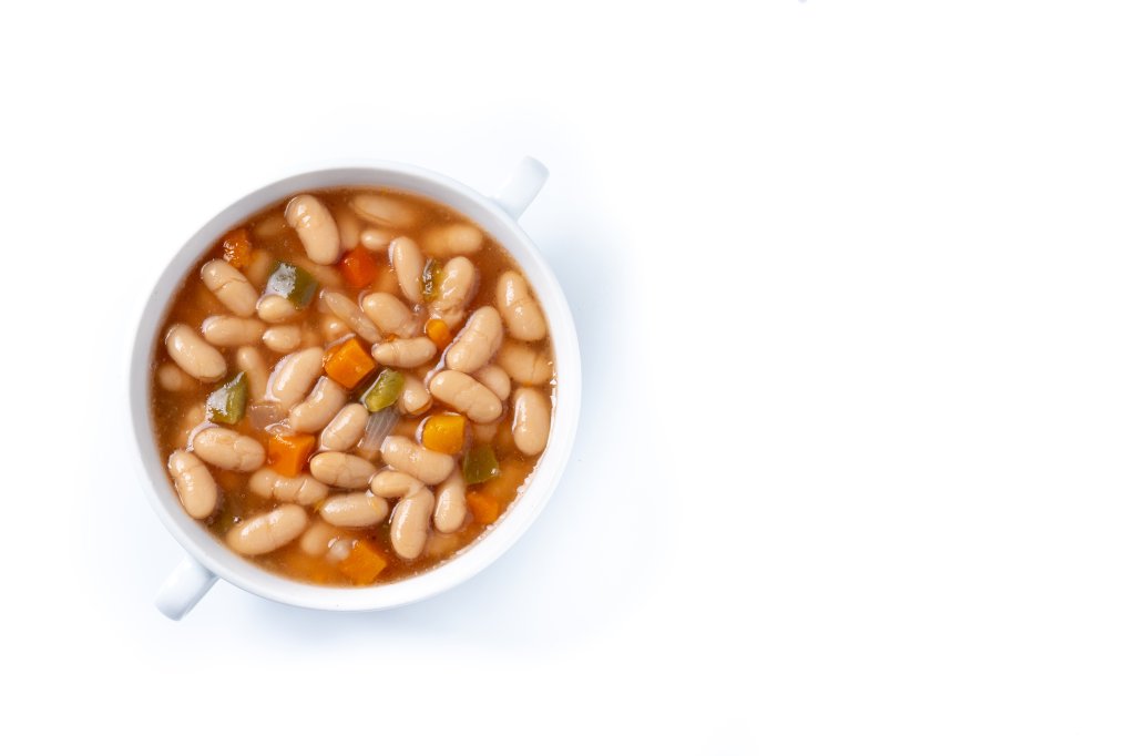 Feijão branco: conheça os benefícios do queridinho na luta contra a anemia
