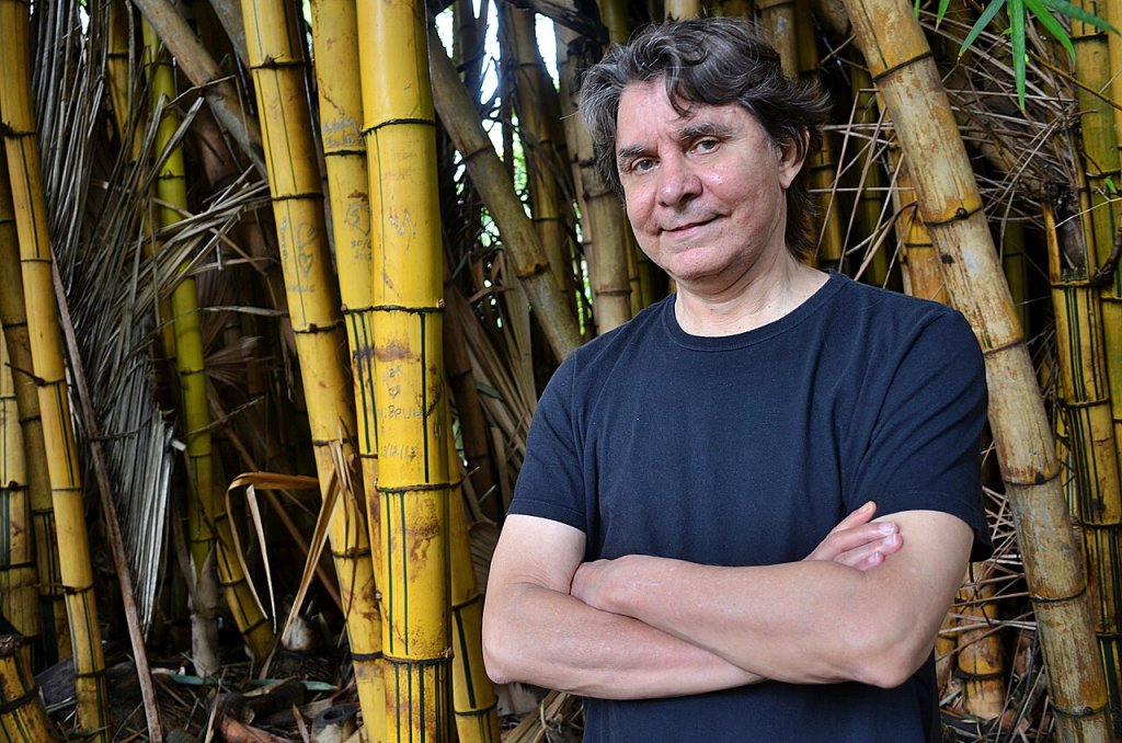 Lô Borges segue internado após intoxicação por medicamentos; entenda quadro