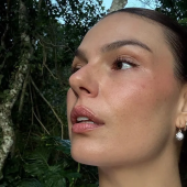 Isis Valverde agradeceu o trabalho da polícia após prisão de homem que a perseguia há duas décadas.