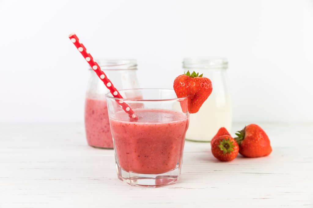 Vitamina de morango: conheça os benefícios para a saúde