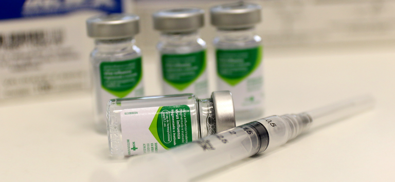 Vacina da gripe 2026: campanha anual vai começar. Veja quem pode tomar e onde encontrar