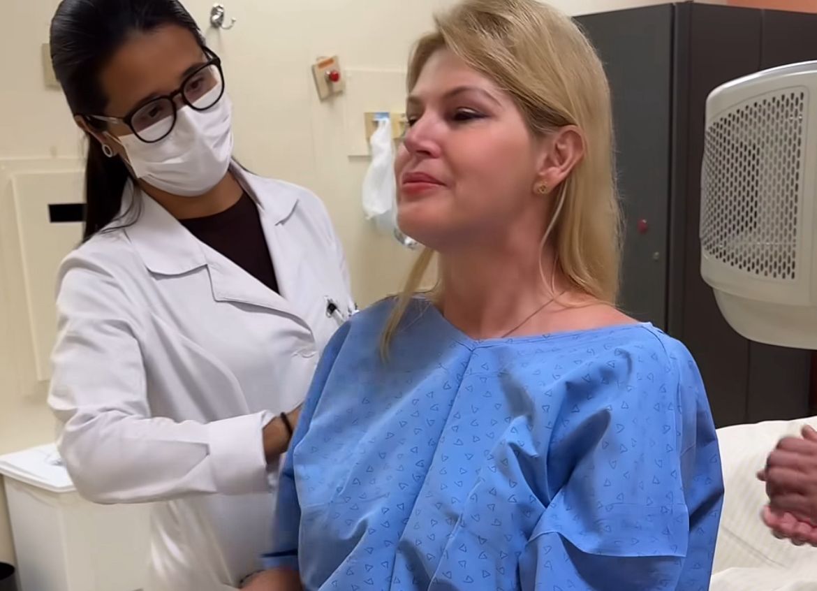 Val tem compartilhado as etapas de seu tratamento nas redes sociais.