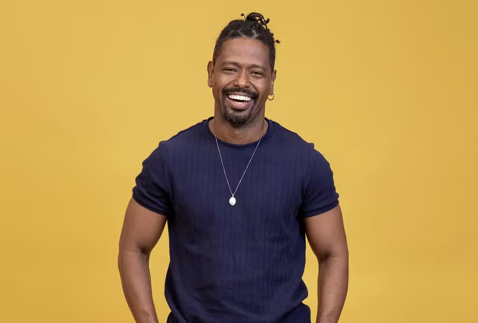 Leandro é multiartista baiano integrante do BBB 26