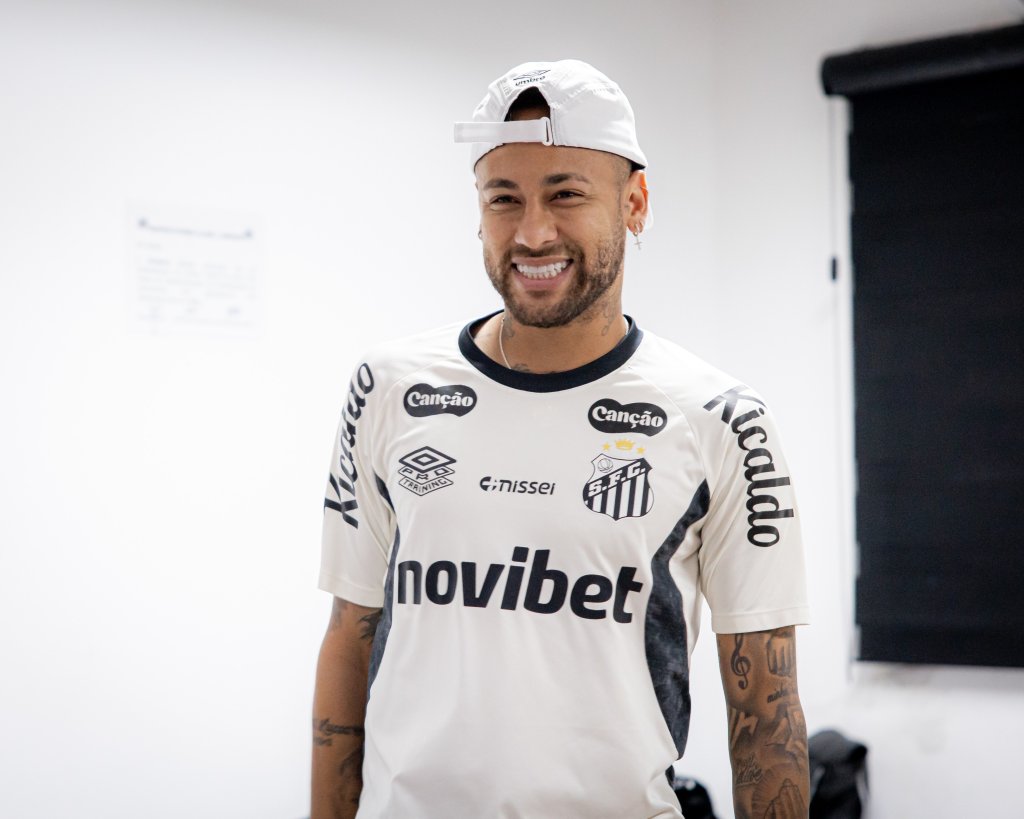 Edema na panturrilha de Neymar demora para sarar? Entenda