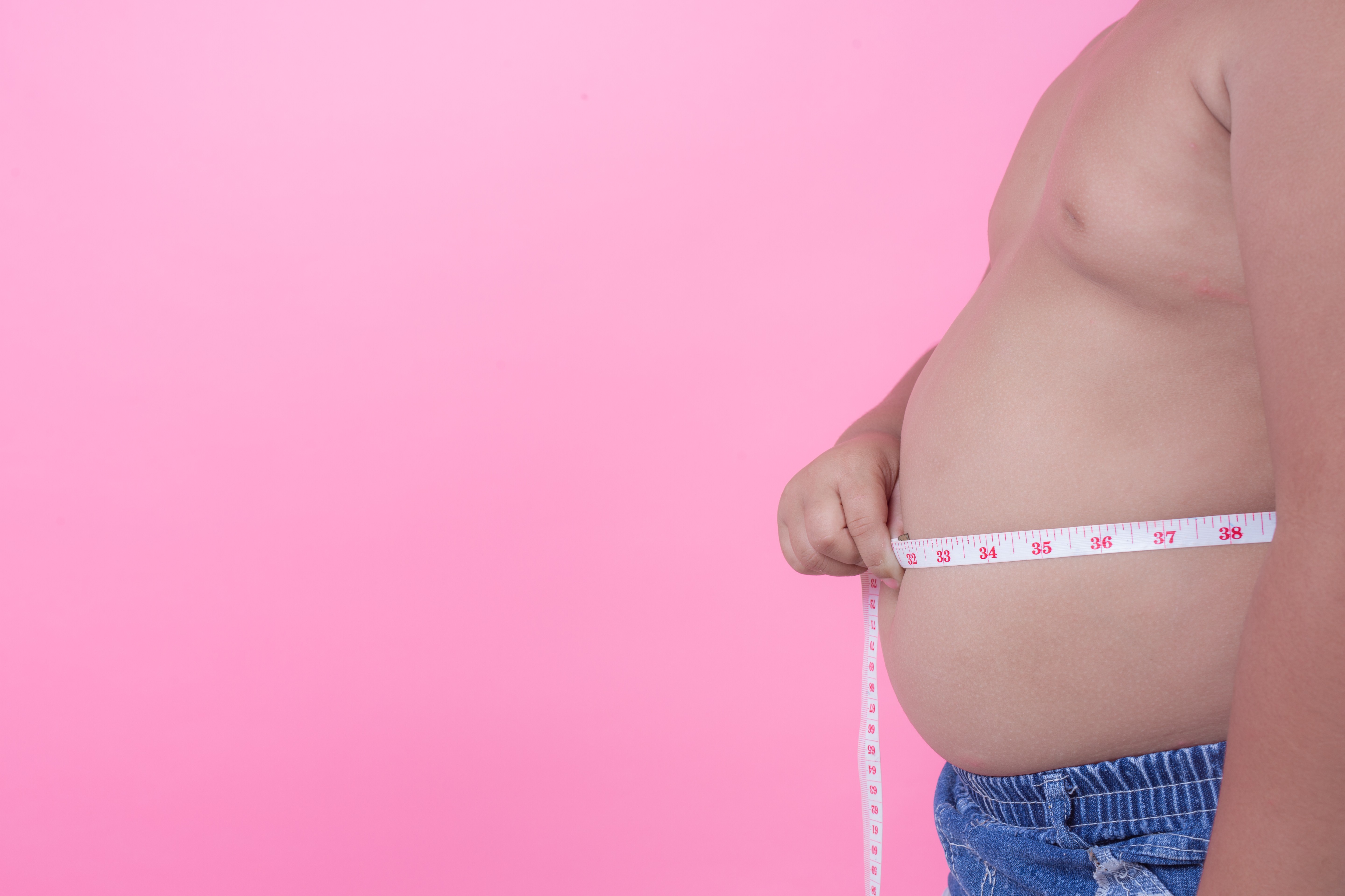 Canetas emagrecedoras em crianças e adolescentes: o novo alerta dos pediatras